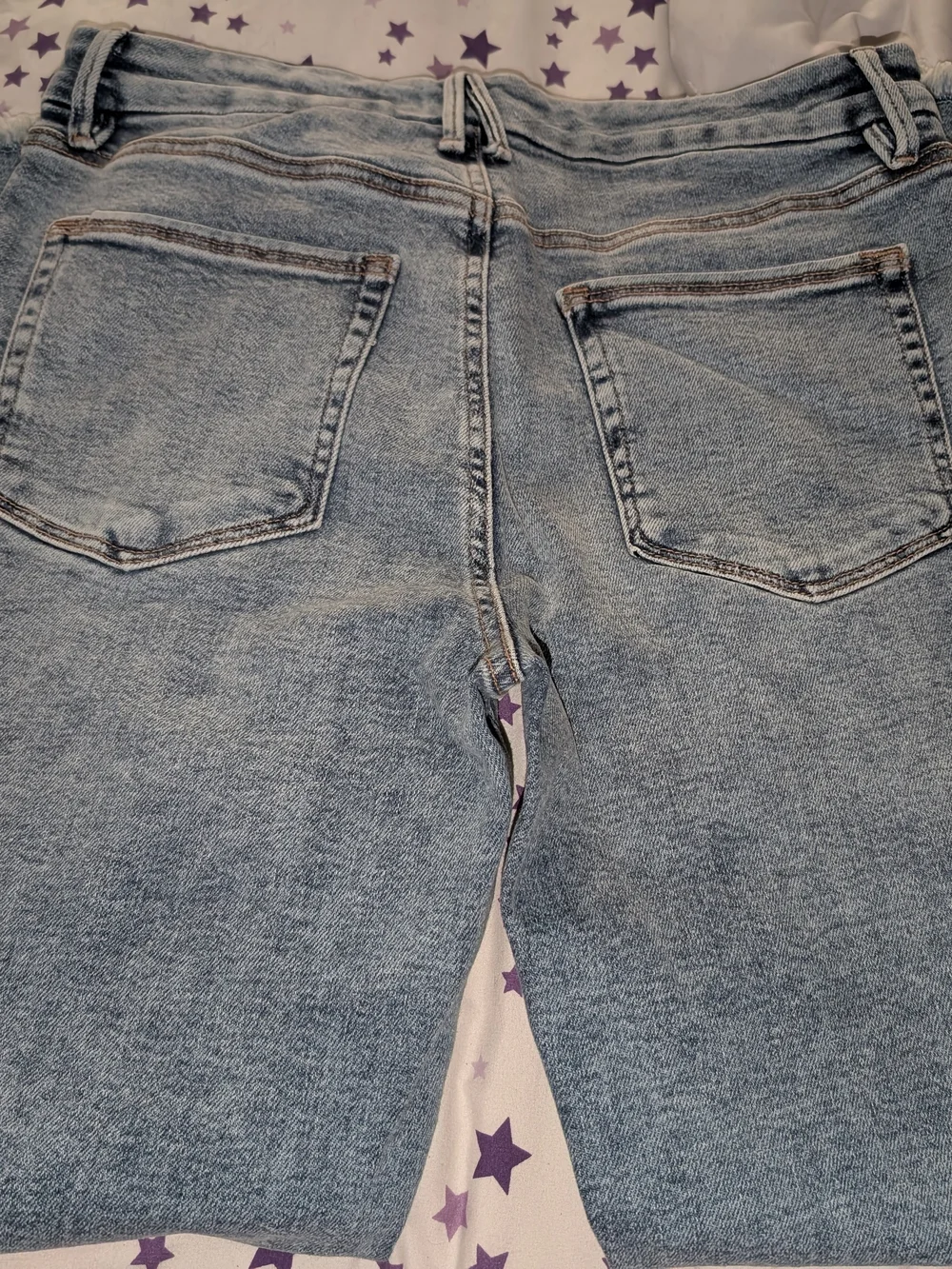 Good American Light Wash Straight Jeans - Mid rise - Size 12/31